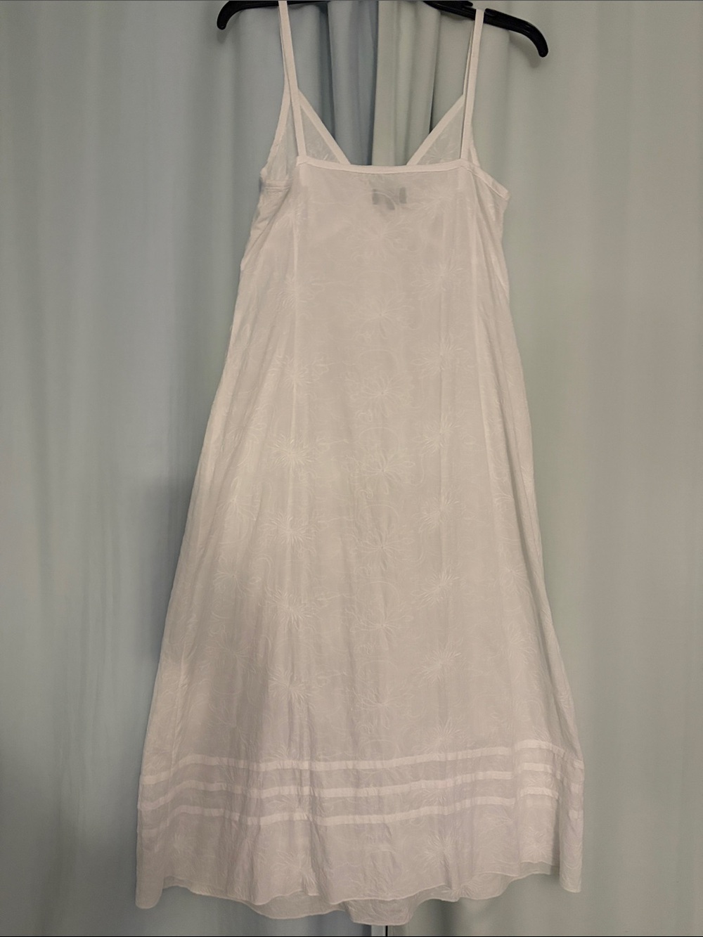 Formes Paris Women’s White Embroidered Chemise Sundress, size EU 40 / US SMALL - Picture 6 of 7